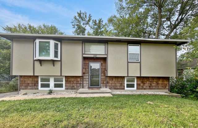 11407 E 24th St S photos photos