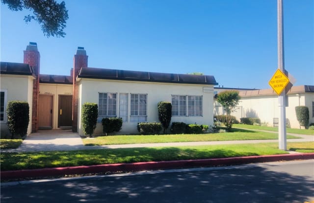 1950 W Glenoaks Avenue - 1950 West Glenoaks Avenue, Anaheim, CA 92801