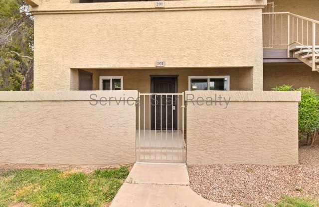 4050 E Cactus Rd Gallery 1