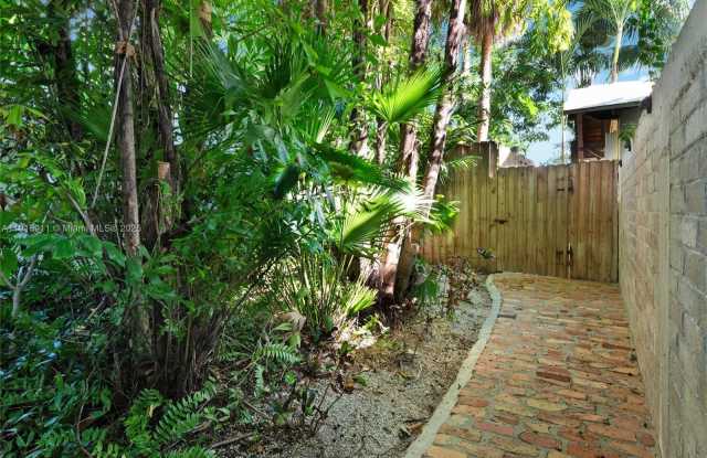 3791 El Prado Blvd - 3791 El Prado Boulevard, Miami, FL 33133