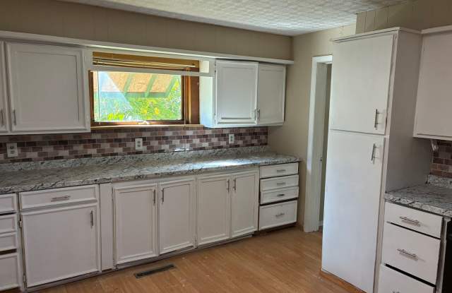 2 Bdrm 2 Bath Gallery 3
