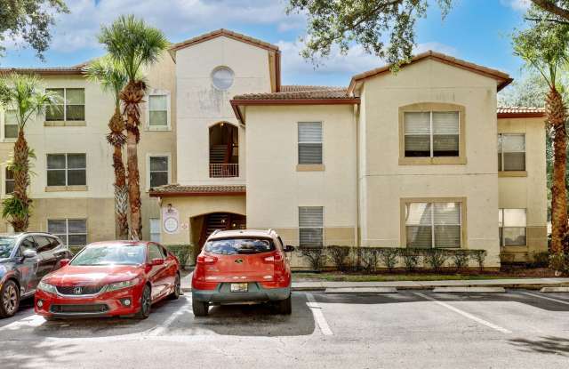 Gorgeous 2/2 Condo with Bonus Room for Office/Den in the Gated Community of Bona Vista - Altamonte Springs Gallery 1