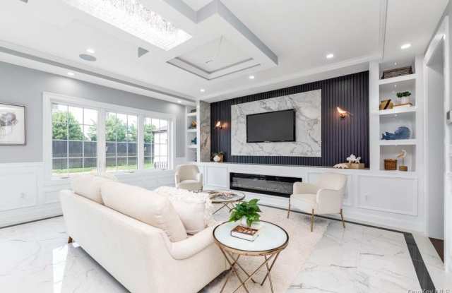 161 Division Avenue Gallery 3