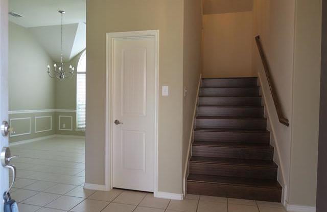 8621 Laughing Waters Trail Gallery 2