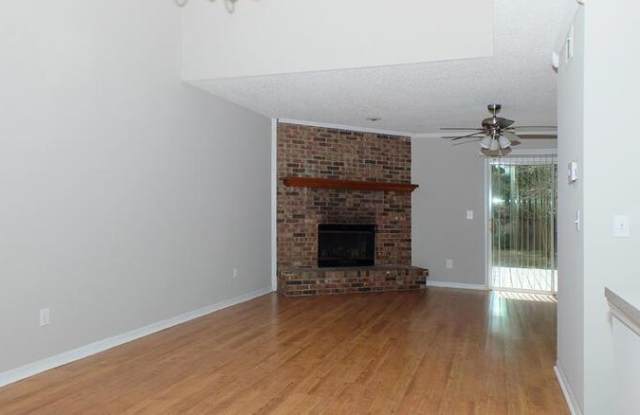 5536 Bennington Drive Gallery 3