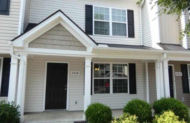 2514 Judah St. photos photos