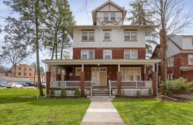 238 E. Fairmount photos photos