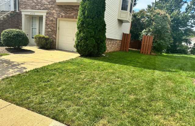 47692 SANDBANK SQUARE photos photos