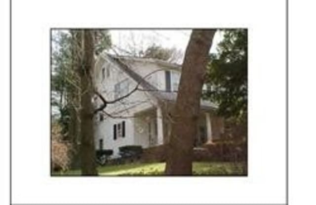 12 Hillside Ave - 12 Hillside Avenue, Baxter Estates, NY 11050