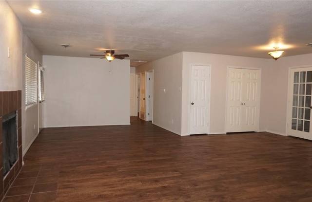 5744 Hanson Drive Gallery 3