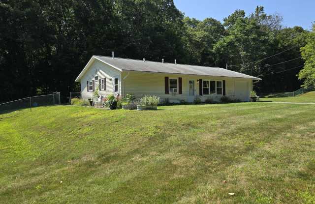 240 Signal Rock Road Gallery 3