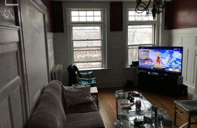 Beautiful 4.5 Bed Unit With Great Location in Brookline Available 9/1/26 - 1905 Beacon Street, Brookline, MA 02445