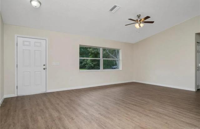 6022 E Tremont St Gallery 2