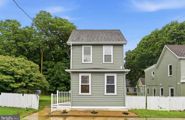 705 FORREST Avenue photos photos 705 FORREST Avenue photos photos