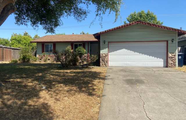 Single Story 3 bdrm 2 bath photos photos