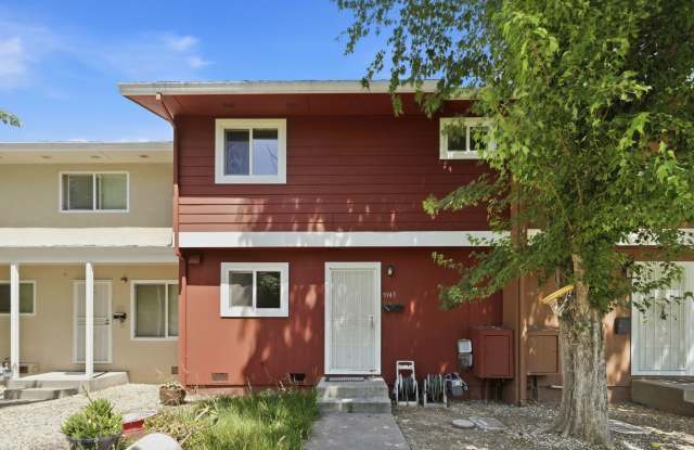 FULLY REMODELED MODERN SPACIOUS TOWNHOUSE!!! photos photos FULLY REMODELED MODERN SPACIOUS TOWNHOUSE!!! photos photos