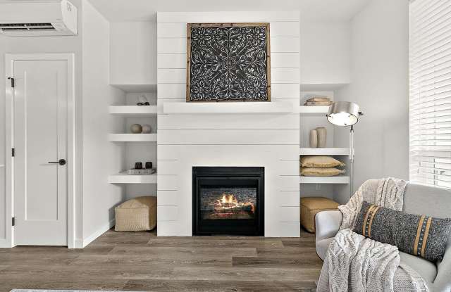 Spacious 3 Bedroom, 3 Bath Townhome with 1-Car Garage! Gallery 2