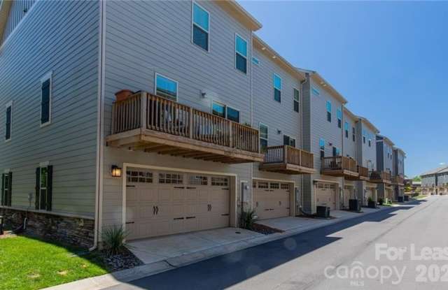 3023 Salix Bend Drive Gallery 4