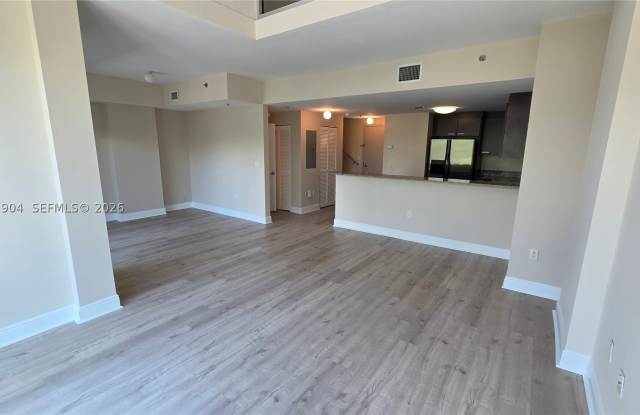 3001 SW 27th Ave photos photos