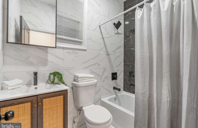 2218 W SARATOGA STREET photos photos