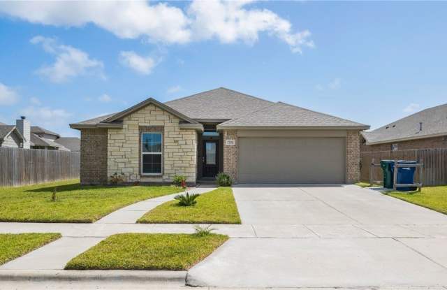 7702 Stampede Drive Gallery 1