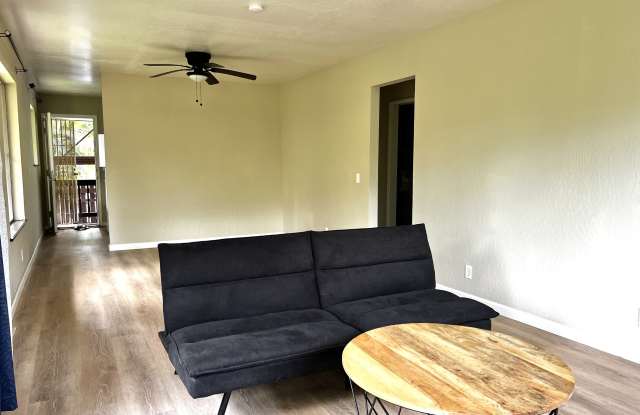 15-2737 Aku Street - Back Gallery 3