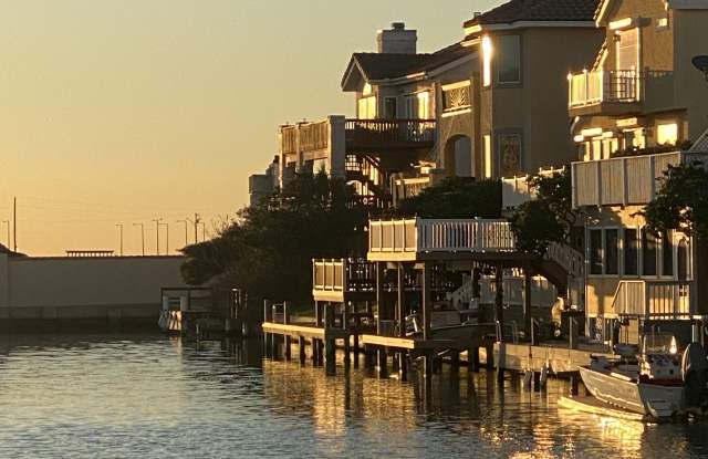 745 Kings Point Harbor Drive - 745 Kings Point Harbor Drive, Corpus Christi, TX 78402