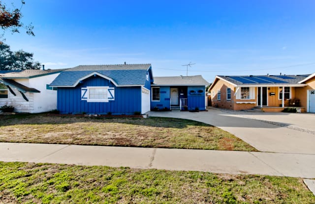 21423 Rossford Ave - 21423 Rossford Avenue, Lakewood, CA 90715