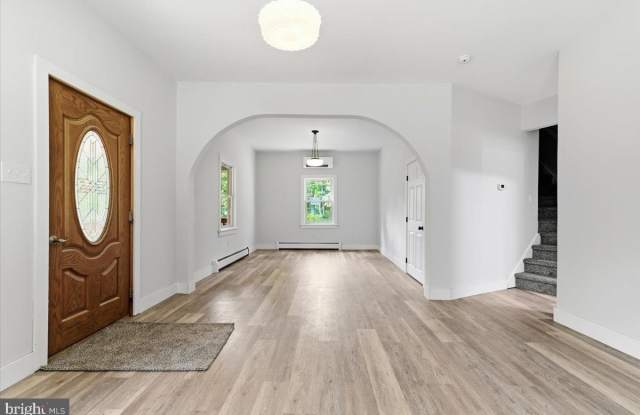575 MT NEBO Road Gallery 4