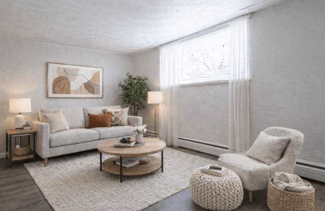Lynwood Apartments photos photos Lynwood Apartments photos photos
