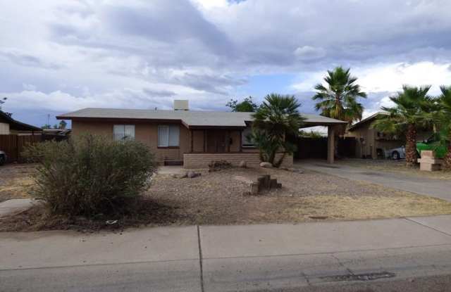 8424 West Monterosa Street photos photos