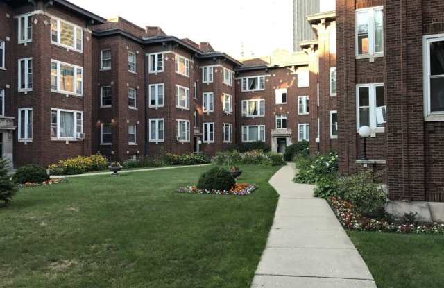 3615 N Pine Grove Ave - 3615 North Pine Grove Avenue, Chicago, IL 60613 3615 N Pine Grove Ave - 3615 North Pine Grove Avenue, Chicago, IL 60613