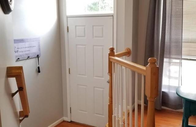 8234 GUNSTON COMMONS Way Gallery 4