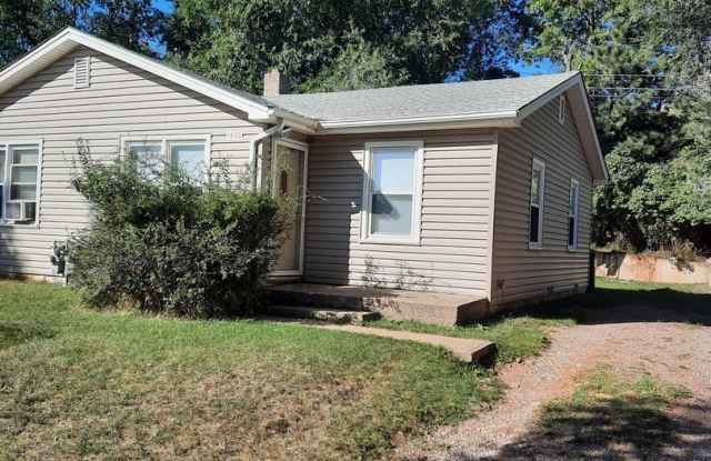 2 BED | 1 BATH | DUPLEX | WEST - 1623 Boulder Street, Rapid City, SD 57702