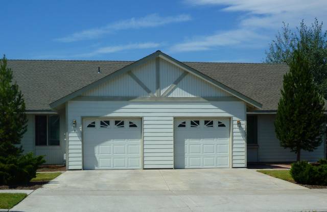 1297 NE Dawson Dr - Unit A - 1297 Northeast Dawson Drive, Bend, OR 97701