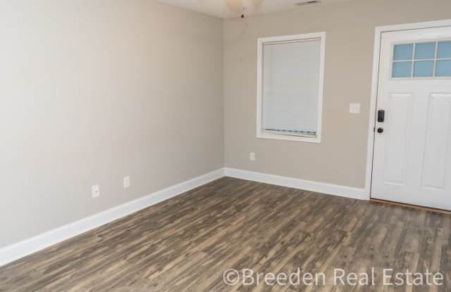 603/605 3rd Avenue NE - 603 Gallery 3
