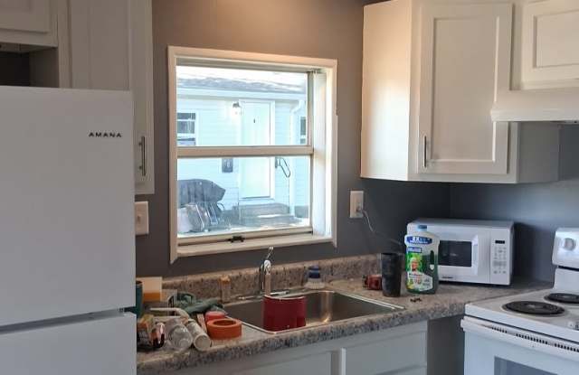 409 Joan Dr photos photos