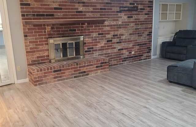 3106 Oakmont Dr Gallery 2