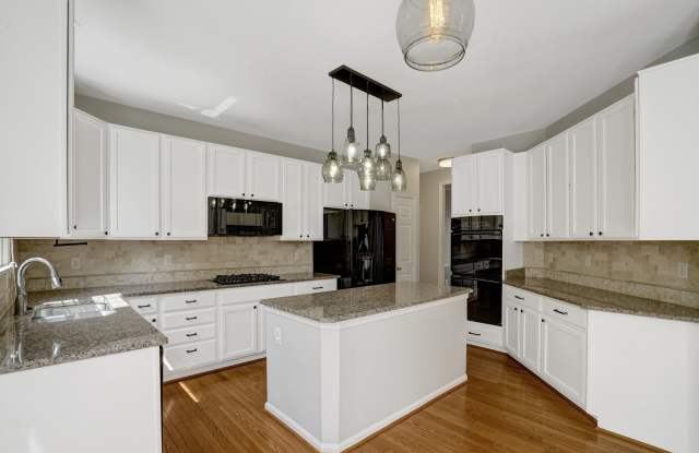 5372 Chieftain Circle Gallery 2