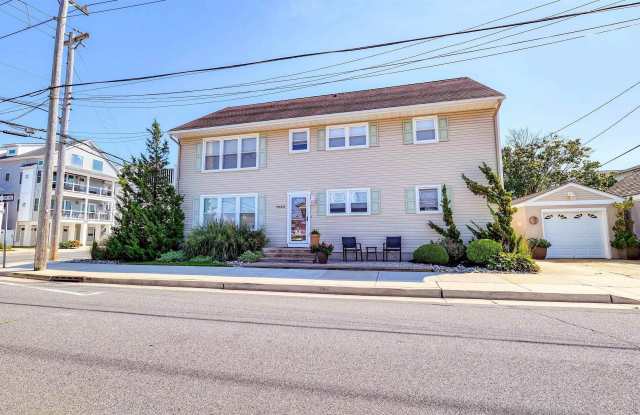 7000 Winchester Ave - 7000 Winchester Avenue, Ventnor City, NJ 08406