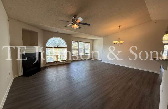Lovely 2 Bedroom Condo Off Hwy 150 photos photos