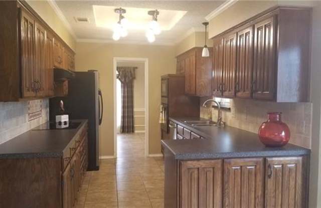 6304 Sandybrook Drive Gallery 4