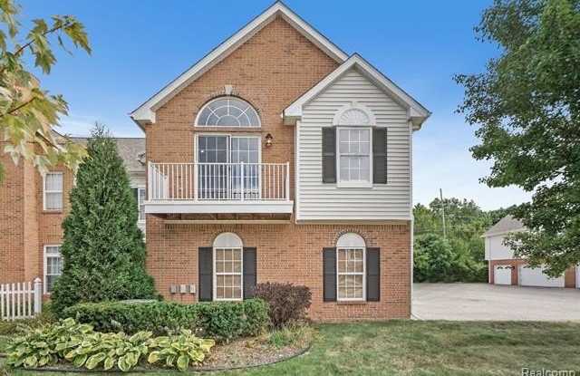 606 Olde English Circle photos photos