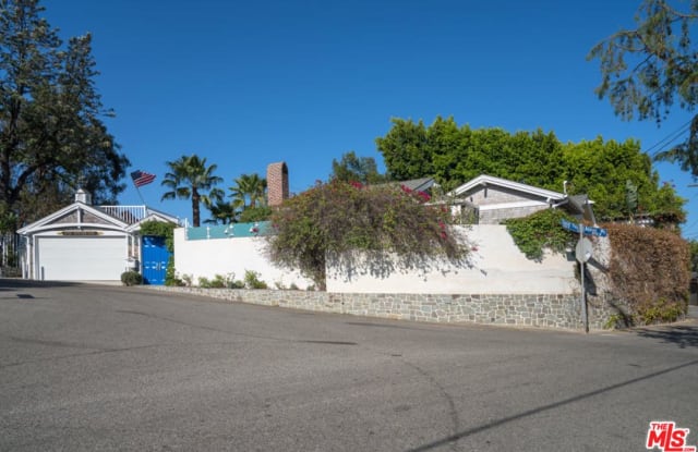 8957 APPIAN Way - 8957 W Appian Way, Los Angeles, CA 90046