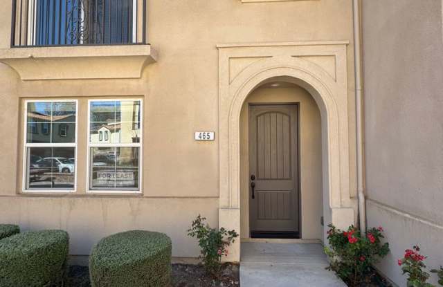 Spacious Camarillo Home with HOA Spa and Clubhouse Gallery 1