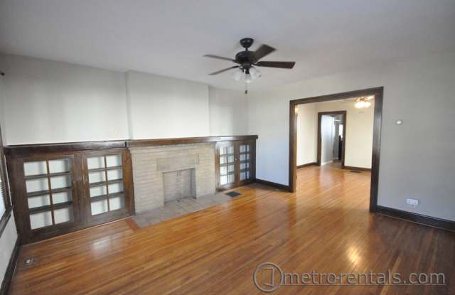 63-65 E Como Avenue photos photos