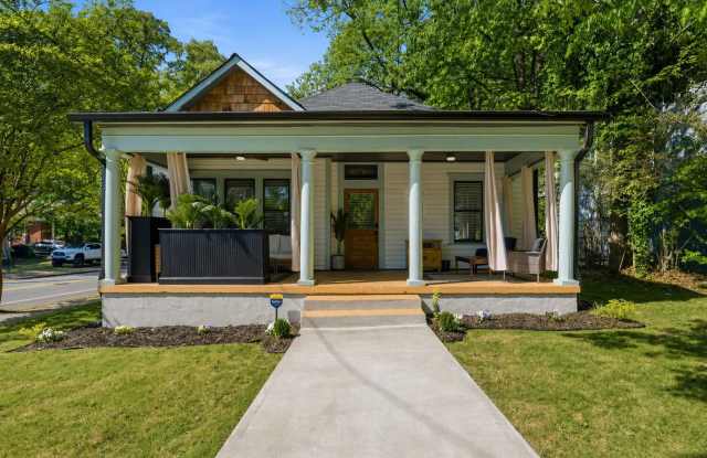 4BR Home Near BeltLine, Grady & AUC Gallery 1