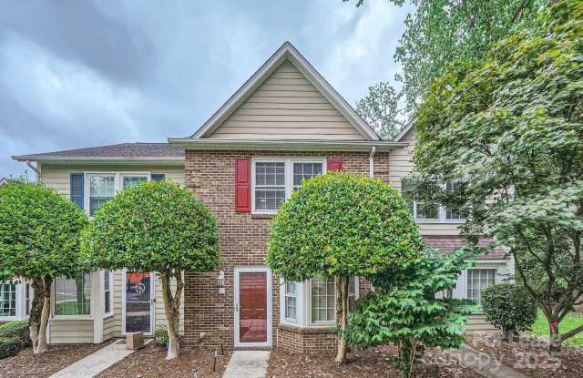 8221 Pineville Matthews Road unit: G - 8221 Pineville-Matthews Road, Charlotte, NC 28226