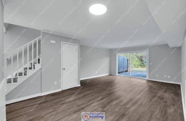 100 Lynn Circle photos photos