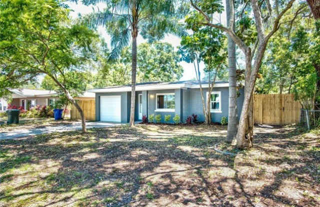 2225 Capri Drive Gallery 2